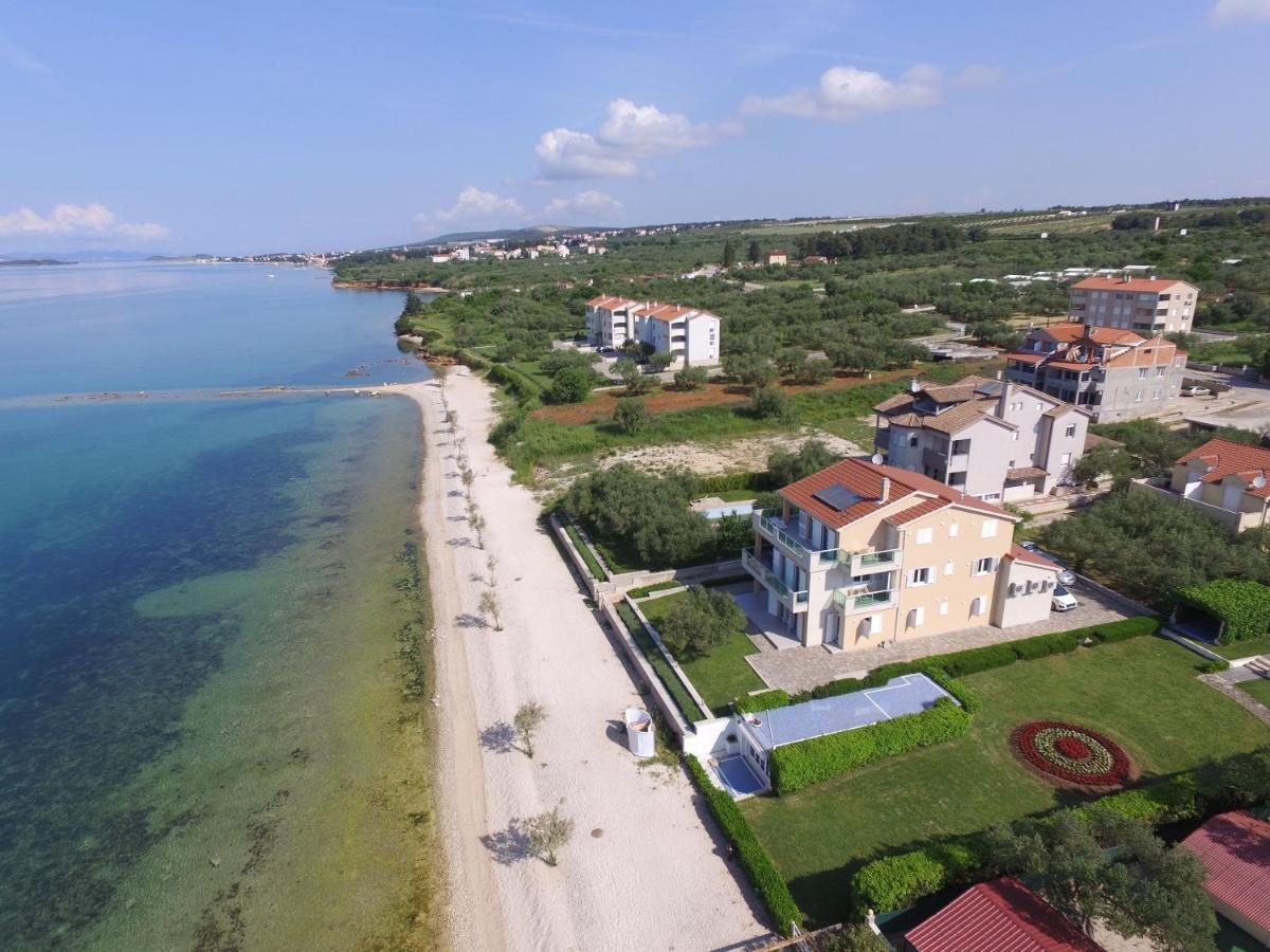 Apartments Citrine On The Beach Биоград-на-Мору Экстерьер фото